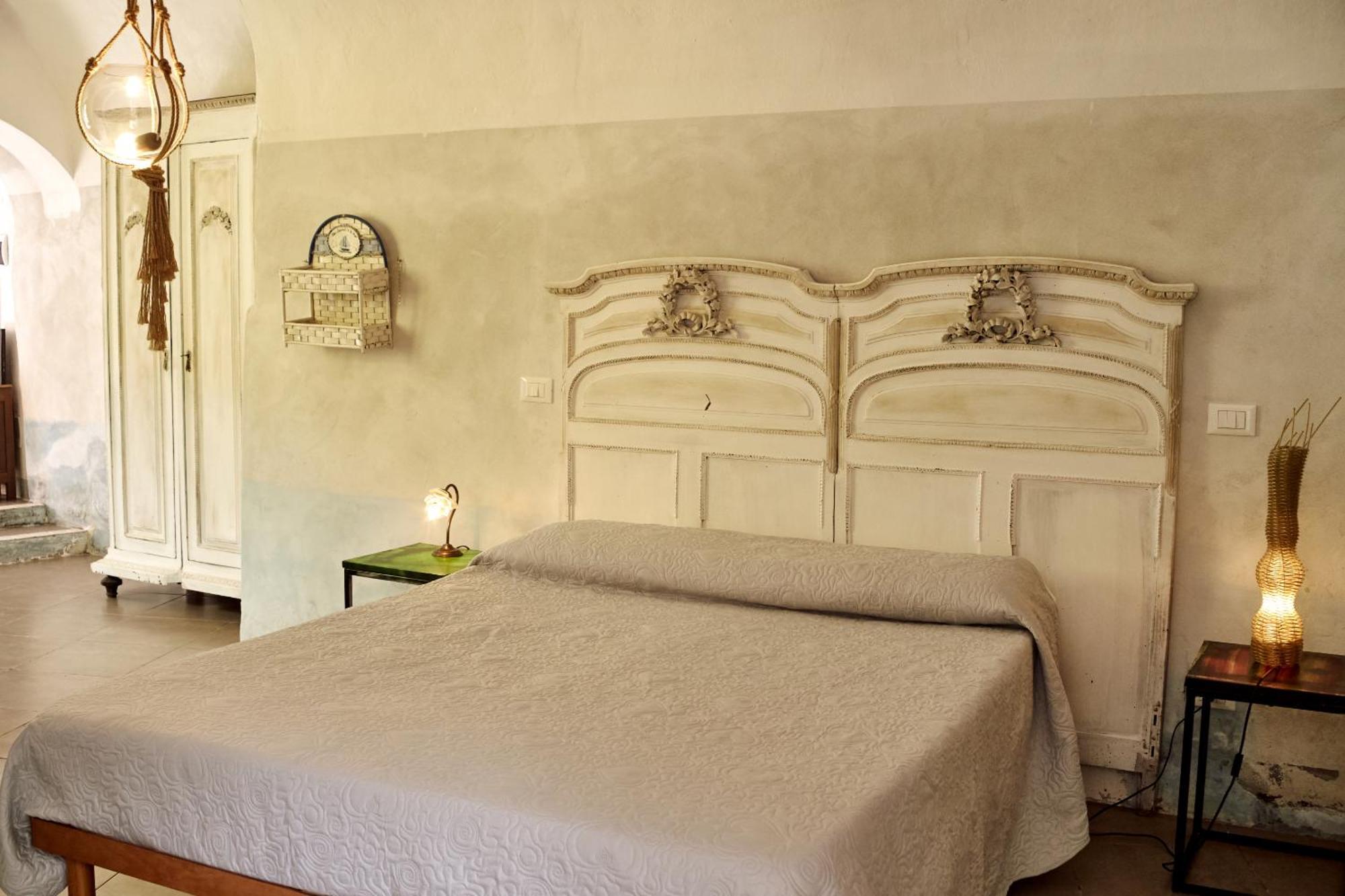 B&B Giardinidivale A 2 Chilometri Da Finale Ligure Borgio Verezzi Bilik gambar